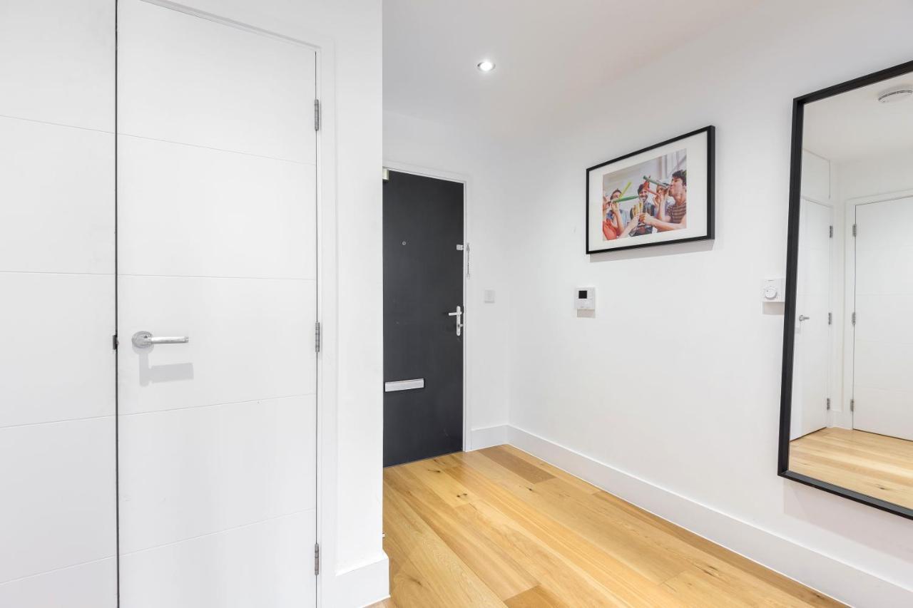 Portobello Apt With Floor-To-Ceiling Views Londres Exterior foto