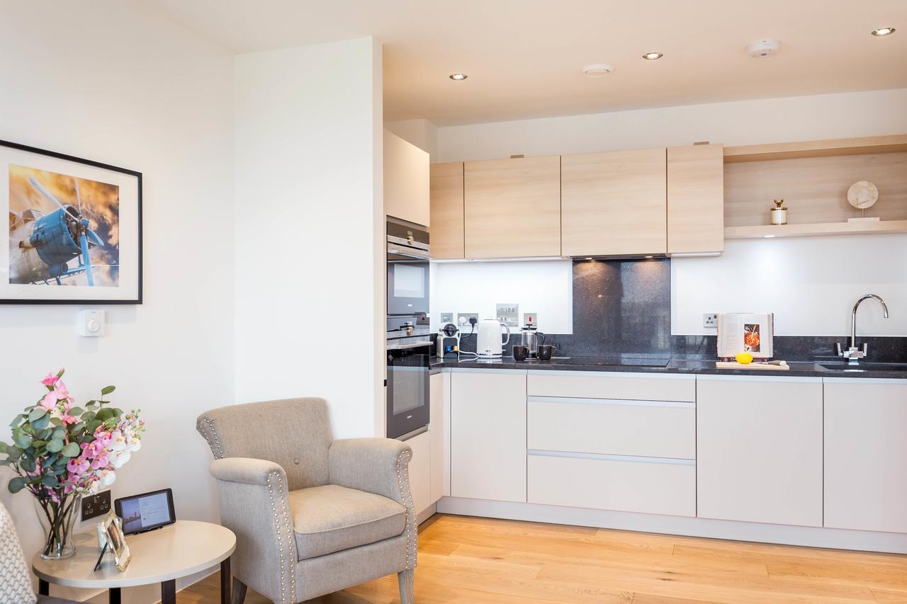 Portobello Apt With Floor-To-Ceiling Views Londres Exterior foto